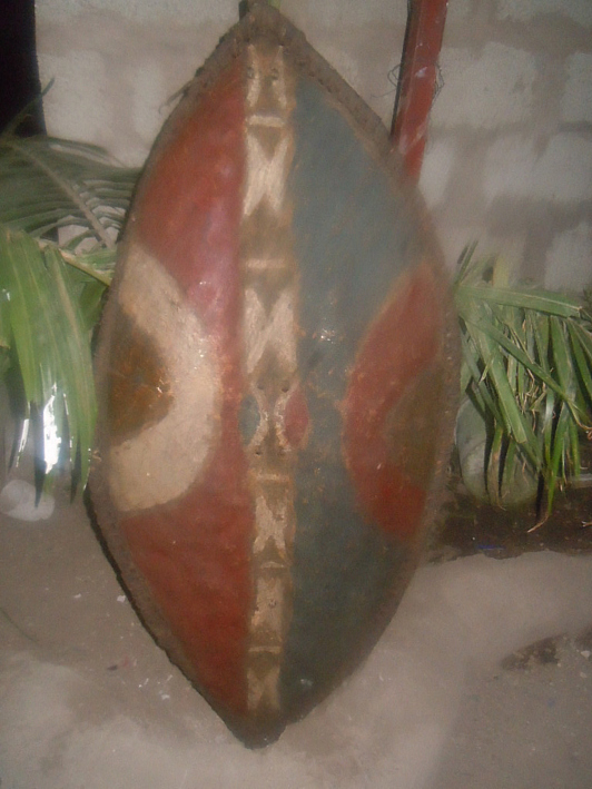 Maasai War Shield - Village: LOKITOTOKU (Border Kenya& Tanzania)